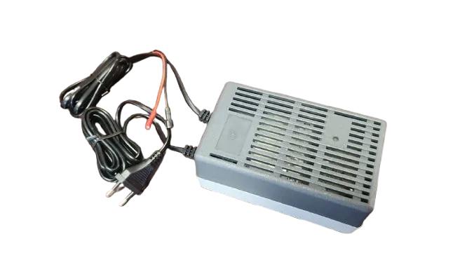 CHARGEUR DE BATTERIE AU PLOMB 6V 1A