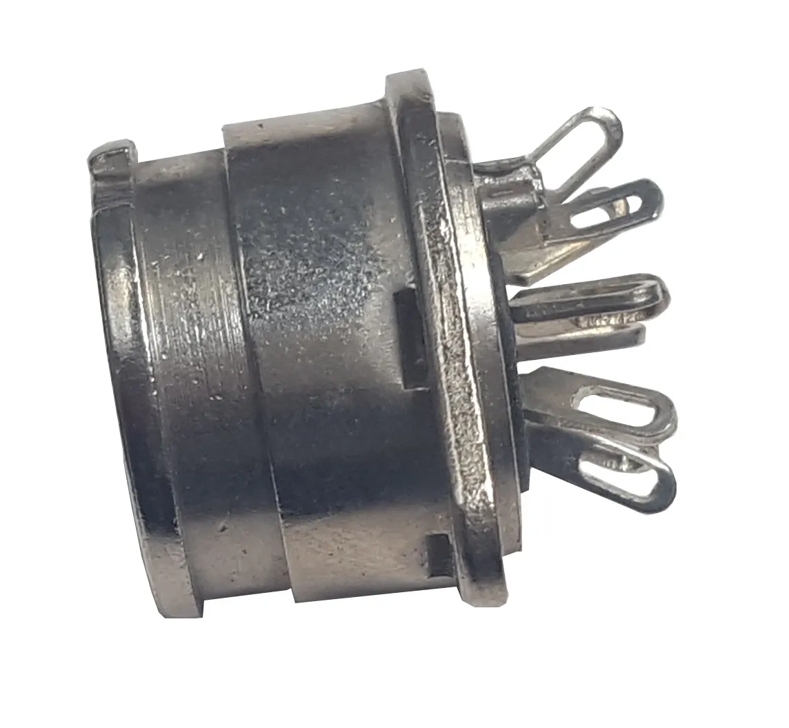 STRAIGHT FEMALE DIN BASE TO WELD 8 CTS